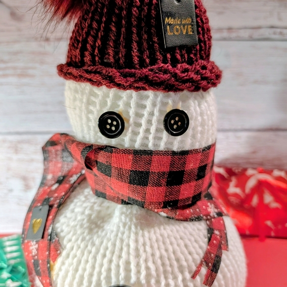 ☃️☃️☃️13x8 Handmade Knit Snowman with Red Hat and Scarf - Picture 3 of 10